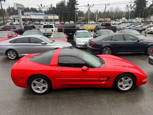 Used 1997 Chevrolet Corvette Coupe w/ Performance Handling Pkg image 6