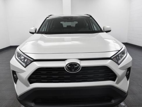 Used 2021 Toyota RAV4 XLE Premium image 2