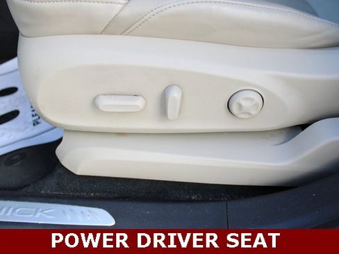 Used 2020 Buick Envision Premium w/ Driver Confidence Package image 14