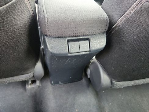 Certified 2022 Toyota Prius LE image 12