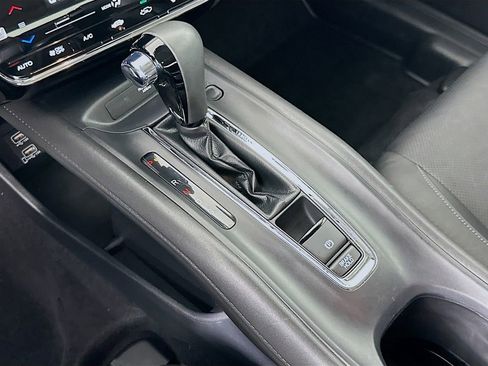 Used 2022 Honda HR-V EX-L image 16