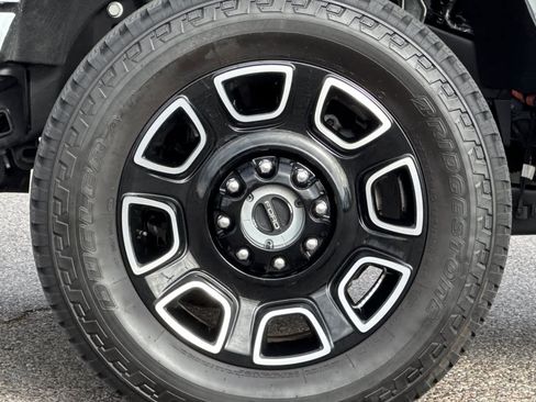 Certified 2025 Ford F350 Platinum image 26