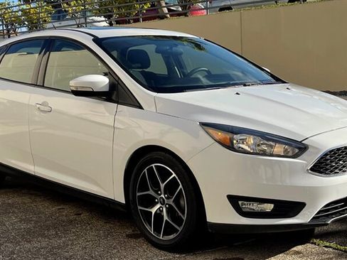 Used 2018 Ford Focus SEL FWD image 7