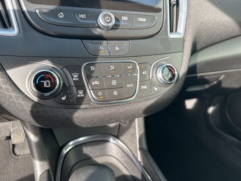 Used 2023 Chevrolet Malibu LT image 16