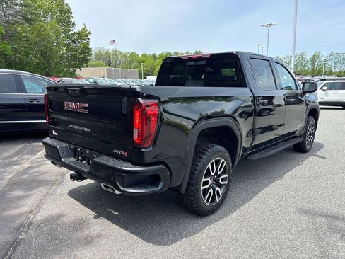 Used 2024 GMC Sierra 1500 AT4 w/ Technology Package AWD/4WD image 4