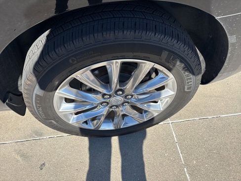 Used 2019 Buick Enclave Essence w/ Trailering Package, 5000 lbs. image 5