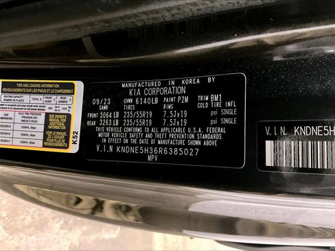 Used 2024 Kia Carnival SX image 35