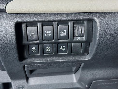 Used 2022 Subaru Forester Limited AWD/4WD image 11