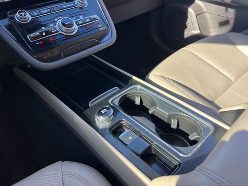 Used 2022 Lincoln Corsair FWD w/ Equipment Group 101A image 19