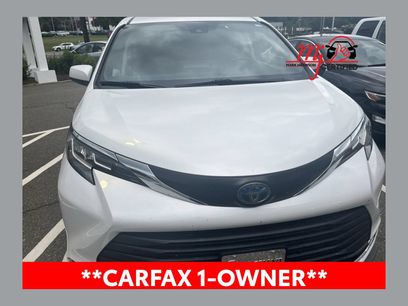 Used 2023 Toyota Sienna XLE