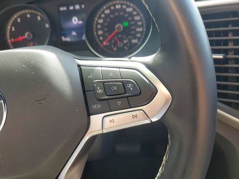Used 2021 Volkswagen Atlas Cross Sport SE FWD image 20