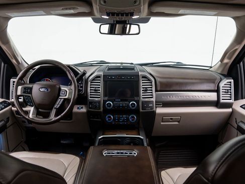 Used 2019 Ford F250 Limited image 9