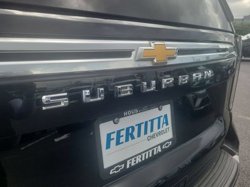 Used 2021 Chevrolet Suburban High Country RWD image 32