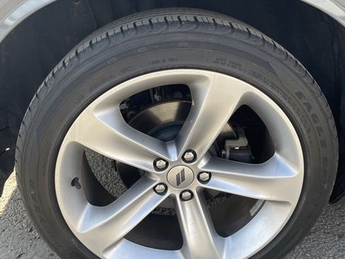 Used 2018 Dodge Challenger R/T w/ Driver Convenience Group image 6