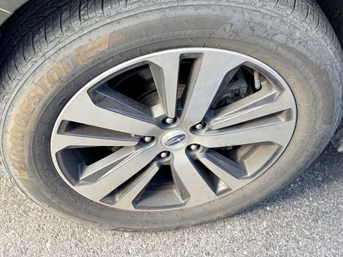 Used 2019 Subaru Outback 2.5i Limited image 4