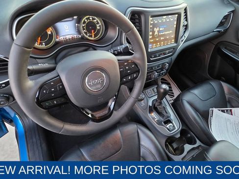 Used 2023 Jeep Cherokee Altitude Lux image 12