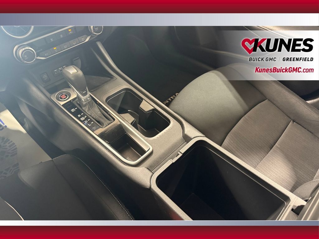 Used 2024 Nissan Sentra SV FWD image 24