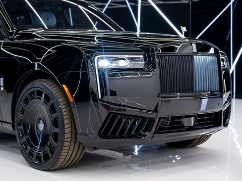 Used 2026 Rolls-Royce Cullinan image 5