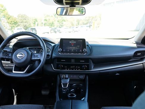 Used 2023 Nissan Rogue SV AWD/4WD image 10