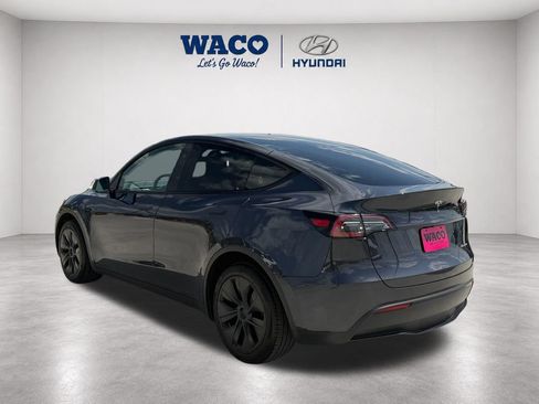 Used 2024 Tesla Model Y Long Range AWD/4WD image 5
