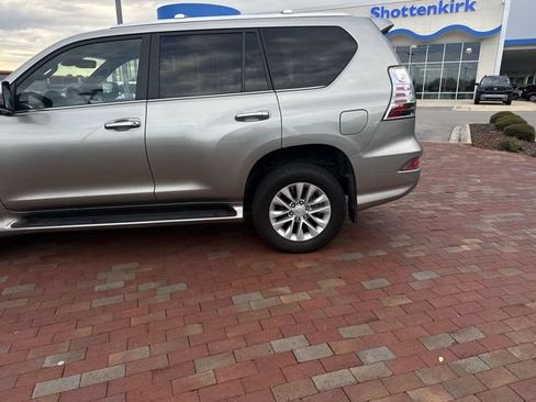 Used 2023 Lexus GX 460 Premium AWD/4WD image 6