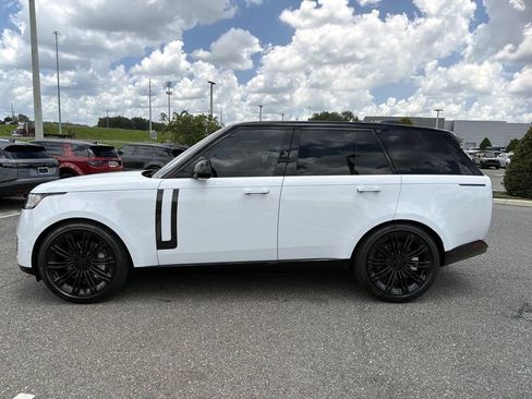 New 2026 Land Rover Range Rover SE AWD/4WD image 2