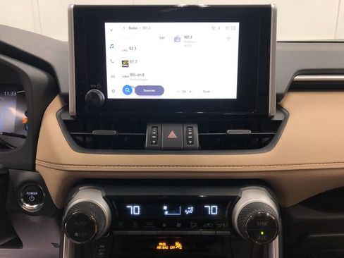 Used 2023 Toyota RAV4 XLE Premium image 20