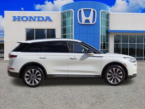 Used 2022 Lincoln Corsair Reserve w/ Equipment Group 201A AWD/4WD image 2