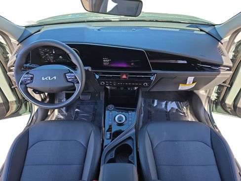 New 2025 Kia Niro Wind w/ Wind Preserve Package image 9