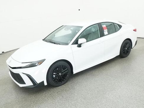 New 2026 Toyota Camry SE image 23