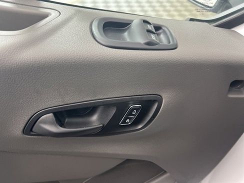 Used 2024 Ford Transit 350 XLT image 11