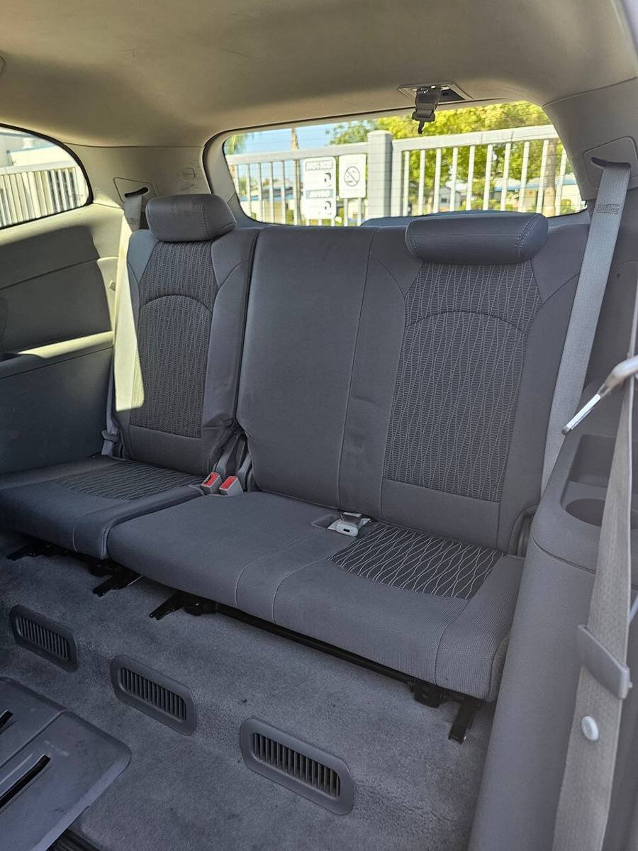Used 2014 Chevrolet Traverse LT AWD/4WD image 15