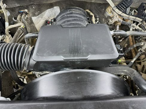 Used 2022 Chevrolet Silverado 2500 Custom w/ Custom Value Package image 36