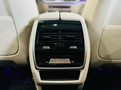 Used 2022 BMW X6 M50i w/ Executive Package image 31