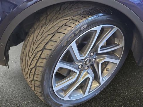 Used 2018 Land Rover Discovery HSE Luxury AWD/4WD image 35