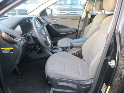 Used 2018 Hyundai Santa Fe Sport image 4