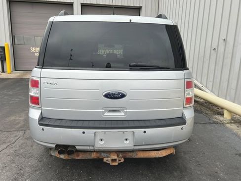 Used 2011 Ford Flex SE image 7