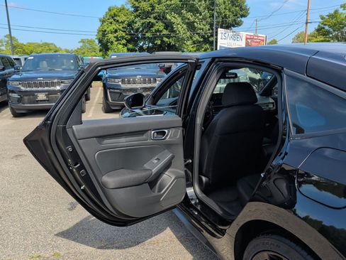 Used 2025 Honda Civic Sport image 28