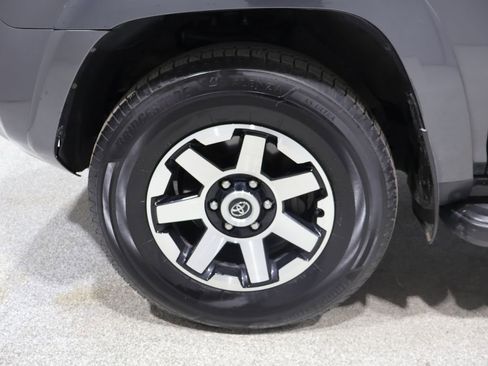 Used 2021 Toyota 4Runner TRD Off-Road Premium w/ Moonroof Package AWD/4WD image 9