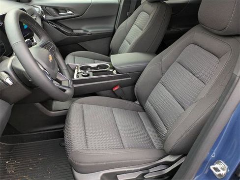 New 2026 Chevrolet Equinox LT image 11