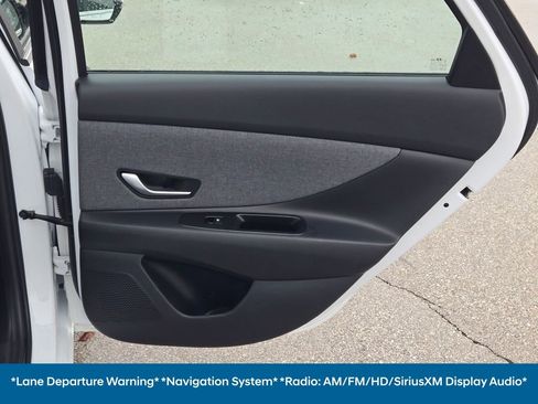 Certified 2024 Hyundai Elantra Limited image 12