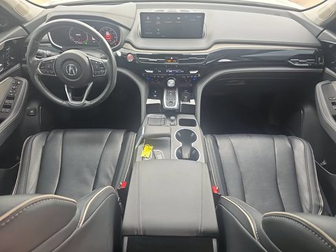 Used 2023 Acura MDX SH-AWD w/ Advance Package image 9