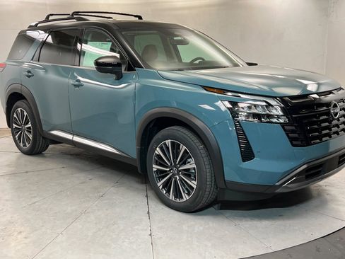 New 2026 Nissan Pathfinder Platinum image 7