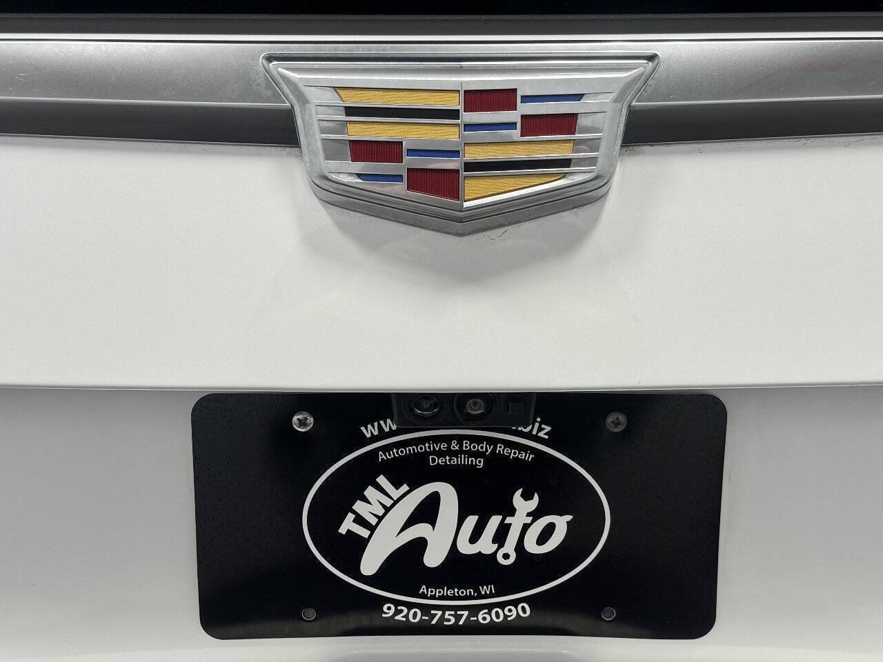 Used 2019 Cadillac Escalade Premium Luxury AWD/4WD image 5