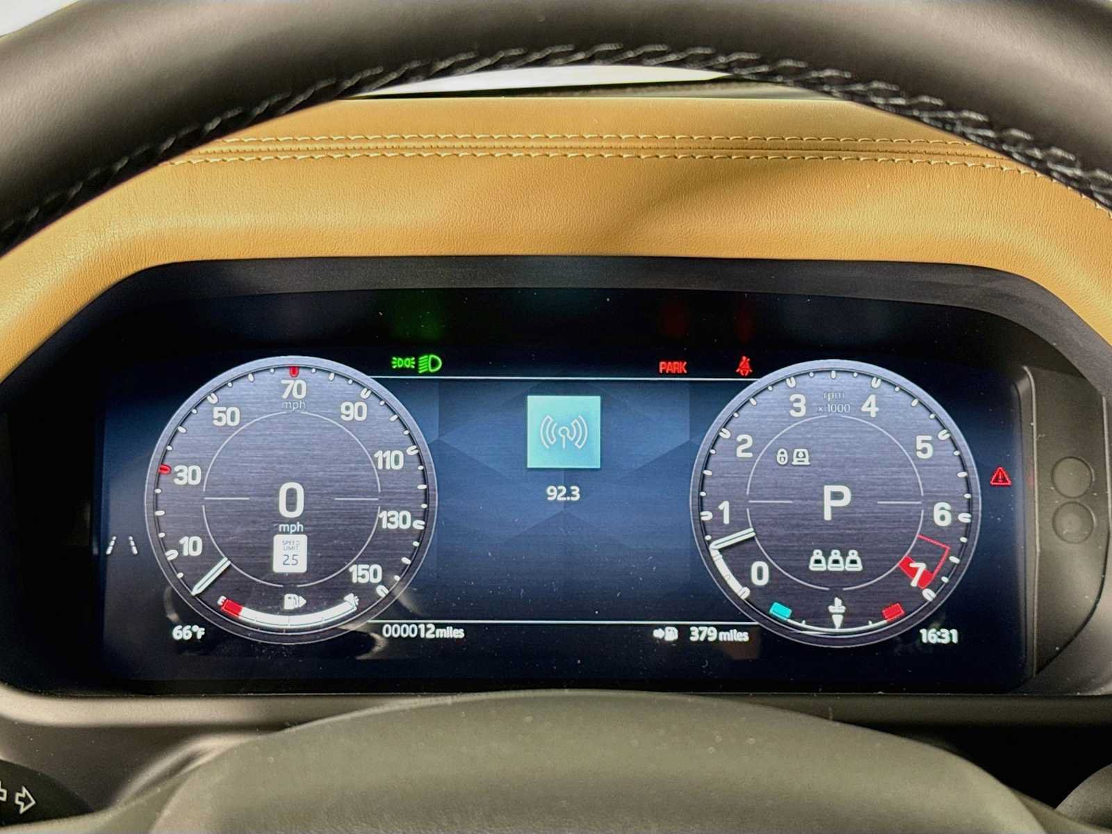 New 2026 Land Rover Defender 110 X-Dynamic SE AWD/4WD image 13