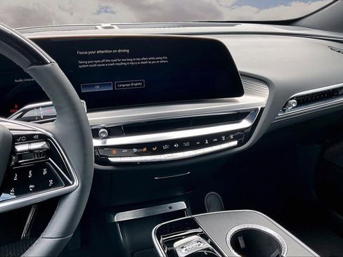 Certified 2025 Cadillac Lyriq Luxury w/ LPO, Floor Liner Package AWD/4WD image 9