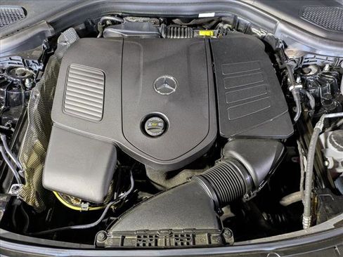 Certified 2025 Mercedes-Benz GLC 300 image 26