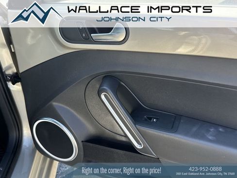 Used 2013 Volkswagen Beetle 2.5 FWD image 37