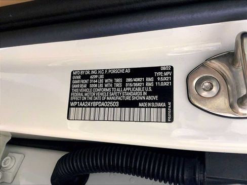 Certified 2023 Porsche Cayenne Platinum Edition AWD/4WD image 36