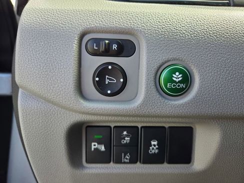 Used 2019 Honda Pilot Touring image 19